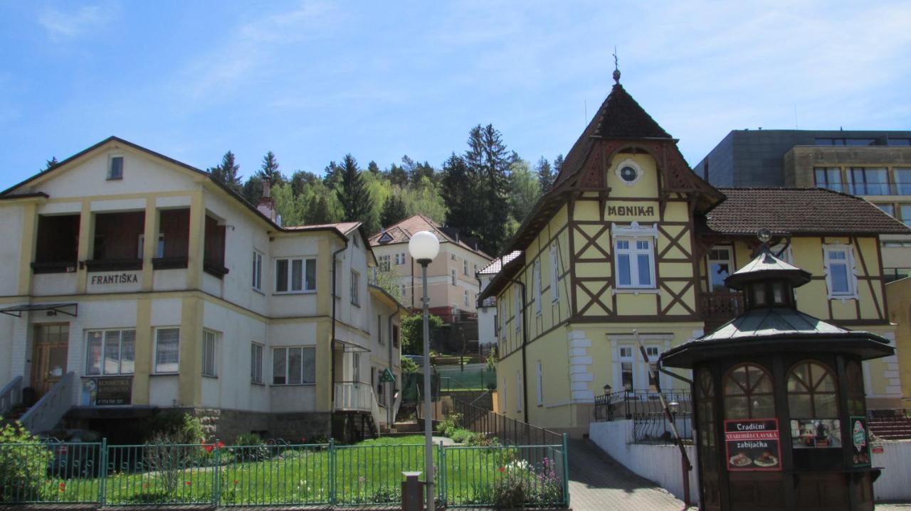 Apartmany Luha Luhačovice Extérieur photo